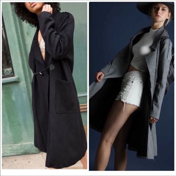 𝅺BLACK Oversized Coat with Toggle Closure - Picture 2 of 8